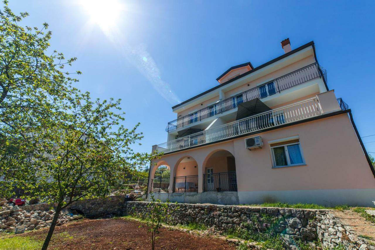 קסטב Apartments Raspolic מראה חיצוני תמונה